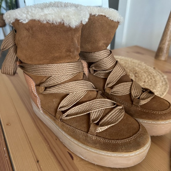 See by Chloé winter boots in tan. Size 6. - Picture 1 of 5